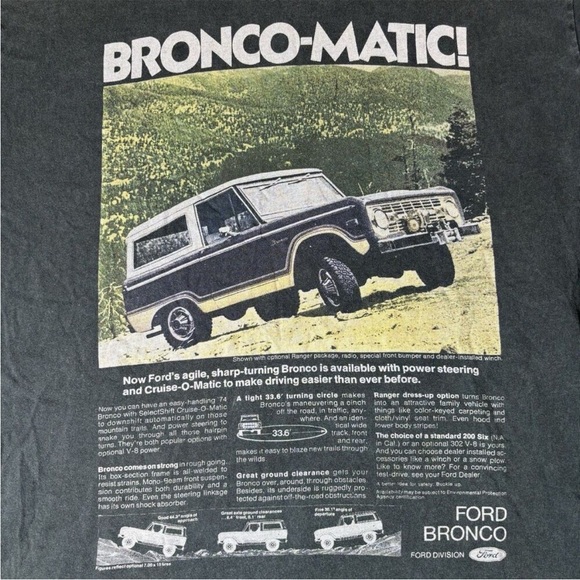 Abercrombie & Fitch Black Graphic Tee Size Small - Picture 6 of 9